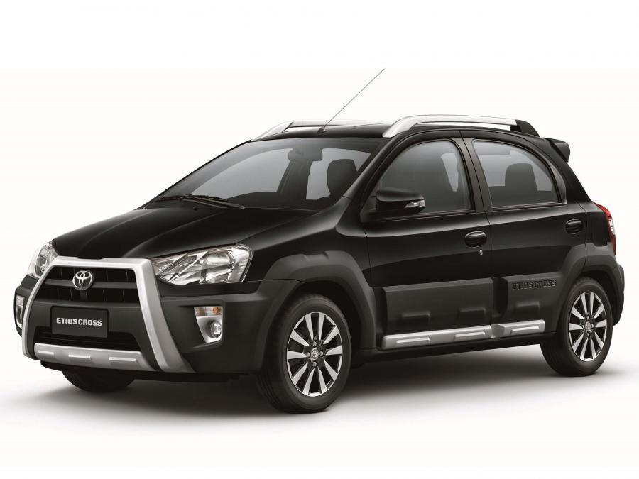  Toyota Etios Cross 2013 года  (фото 1 из 20)